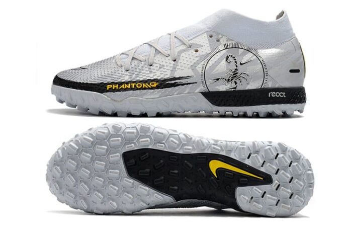 Nike Phantom GT Pro TF Golden Globe Football Boots